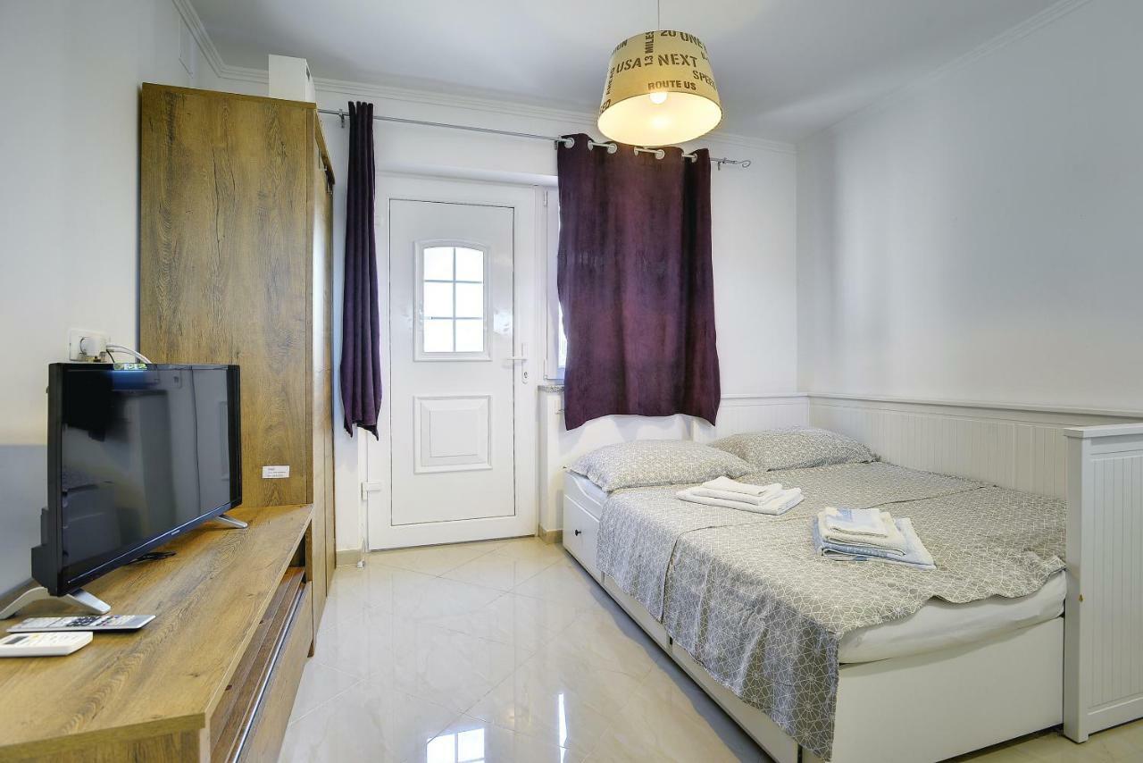 Diegos Apartments Pula Ngoại thất bức ảnh
