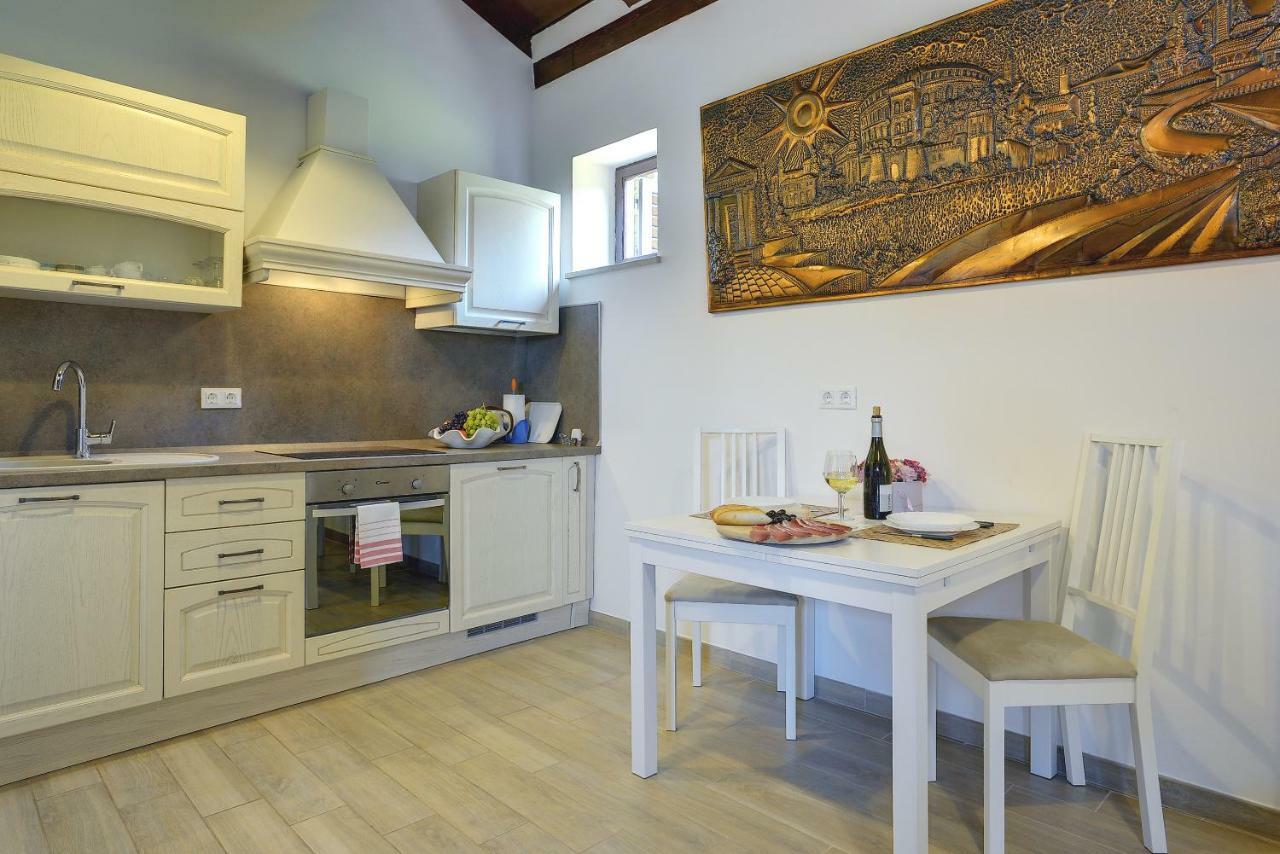 Diegos Apartments Pula Ngoại thất bức ảnh